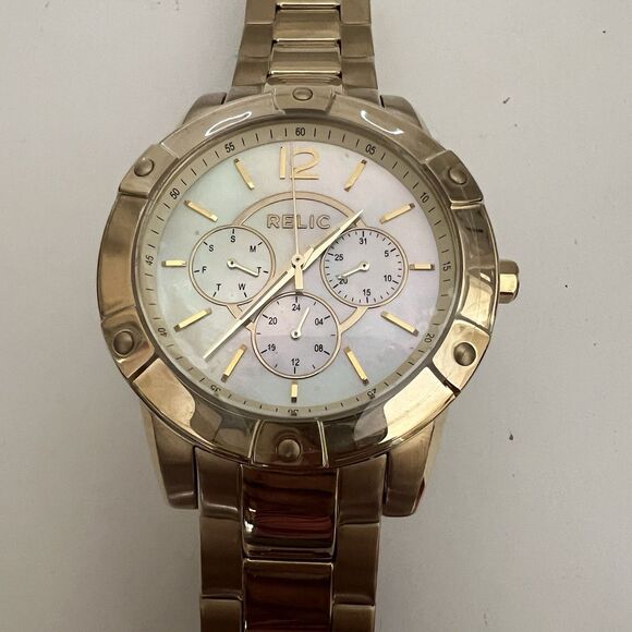 NEW Relic by Fossil Men's Watch ZR15718 Gold Tone Pearlescent Face No Battery - Picture 2 of 15